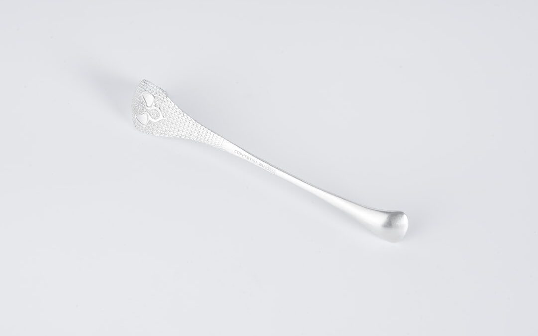 The Tongue-Cleaning Habit Dentists Say Most of Us Skip