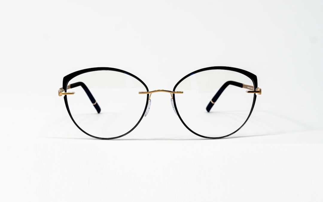 What Are The Best Eyeglass Frames for Gray and Silver Hair?